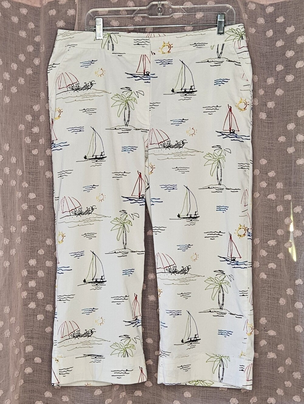 Chico's white capri pants with nautical beach theme size 2.5 (size 14)